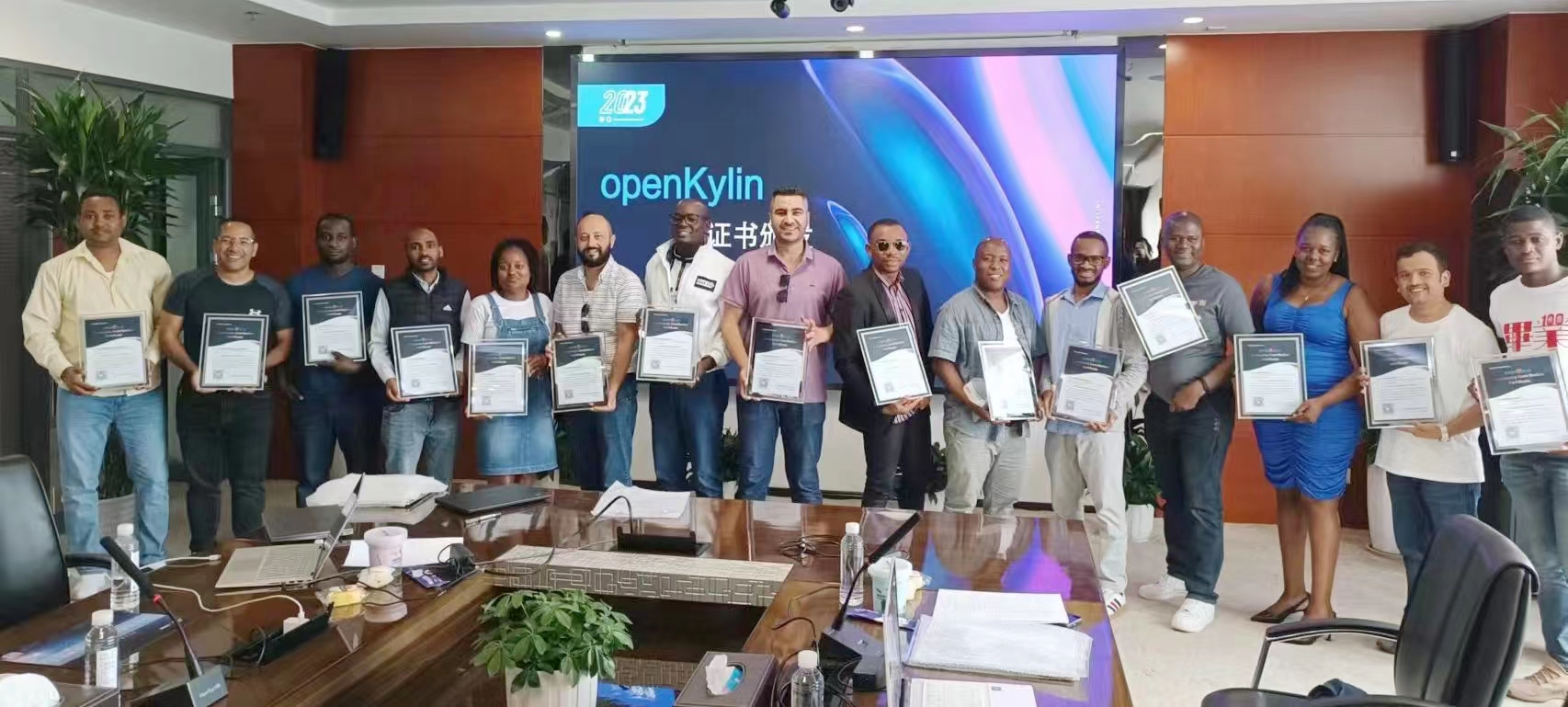 共建国际开源社区 - openKylin社区第二次国际交流活动成功举办